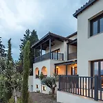Hotel Euphoria Retreat - A Holistic Wellbeing Destination Mistra