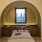 Euphoria Retreat - A Holistic Wellbeing Destination Hotel Mistra