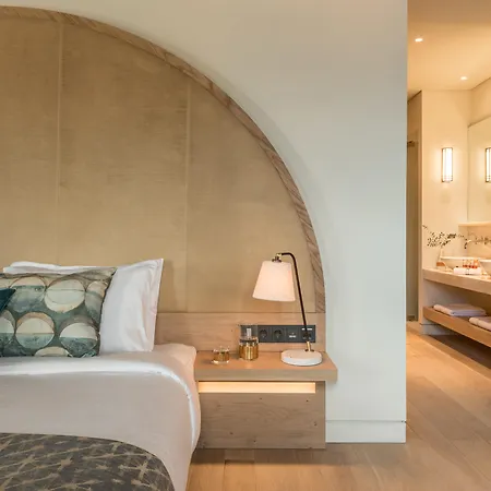 Euphoria Retreat - A Holistic Wellbeing Destination 5* Mystras
