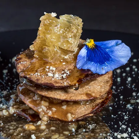 Euphoria Retreat - A Holistic Wellbeing Destination Hotel Mystras