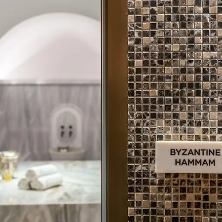 Euphoria Retreat - A Holistic Wellbeing Destination Μυστράς