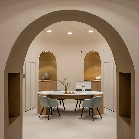 Euphoria Retreat - A Holistic Wellbeing Destination 5* Μυστράς