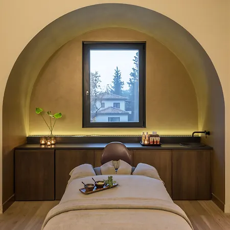 Euphoria Retreat - A Holistic Wellbeing Destination Ξενοδοχείο Μυστράς