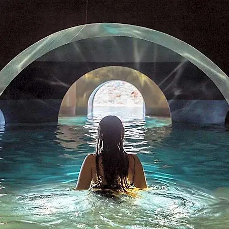 Euphoria Retreat - A Holistic Wellbeing Destination Hotel 5*