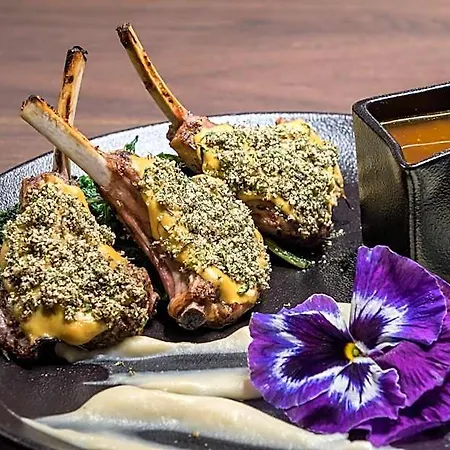 Euphoria Retreat - A Holistic Wellbeing Destination Hotel 5*