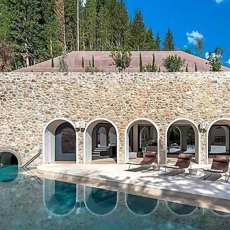 Hotel Euphoria Retreat - A Holistic Wellbeing Destination