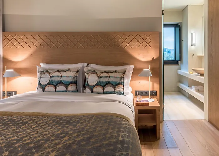 Euphoria Retreat - A Holistic Wellbeing Destination 5* Mystras