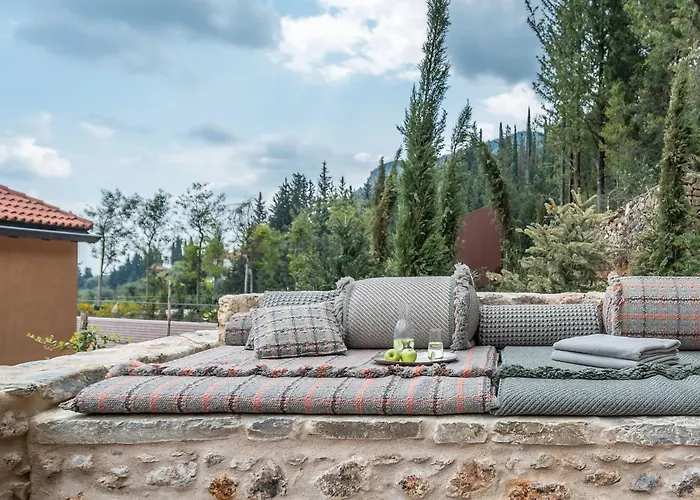 Euphoria Retreat - A Holistic Wellbeing Destination מלון מישטראש