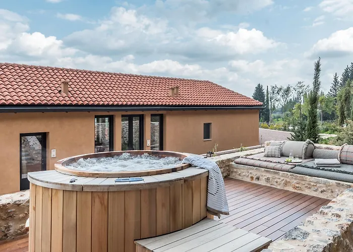 Euphoria Retreat - A Holistic Wellbeing Destination Hotel Mystras