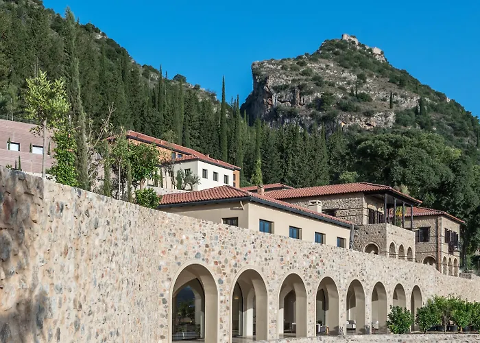 Euphoria Retreat - A Holistic Wellbeing Destination Hotel