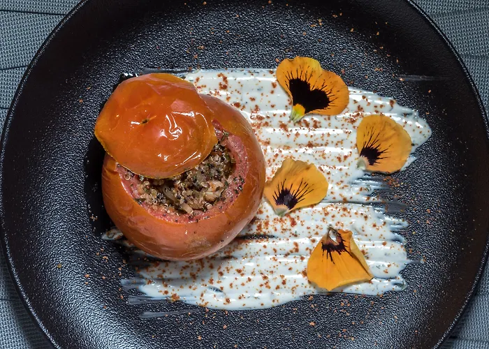 Euphoria Retreat - A Holistic Wellbeing Destination 5* מישטראש