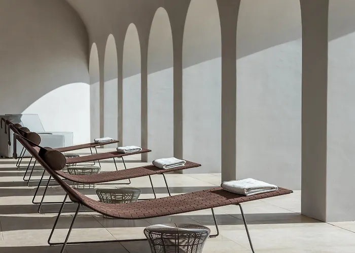 Euphoria Retreat - A Holistic Wellbeing Destination Hotel 5*