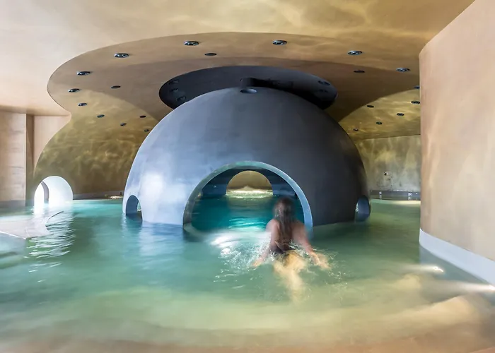 Euphoria Retreat - A Holistic Wellbeing Destination Hotel Mystras