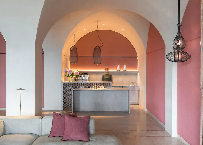 Euphoria Retreat - A Holistic Wellbeing Destination מלון מישטראש