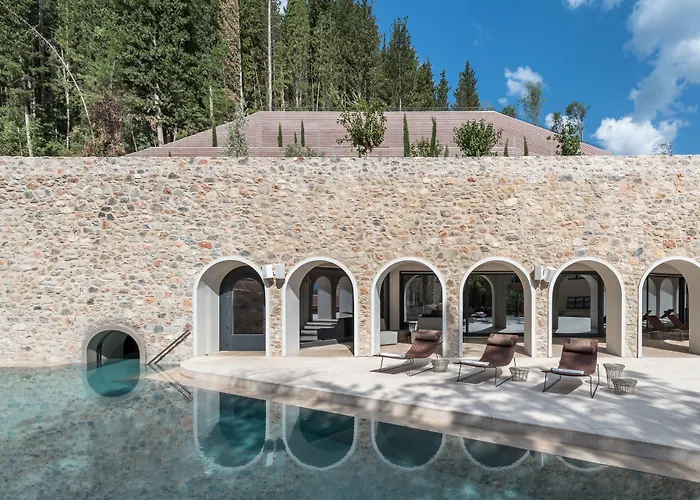 Euphoria Retreat - A Holistic Wellbeing Destination Hotel Mystras