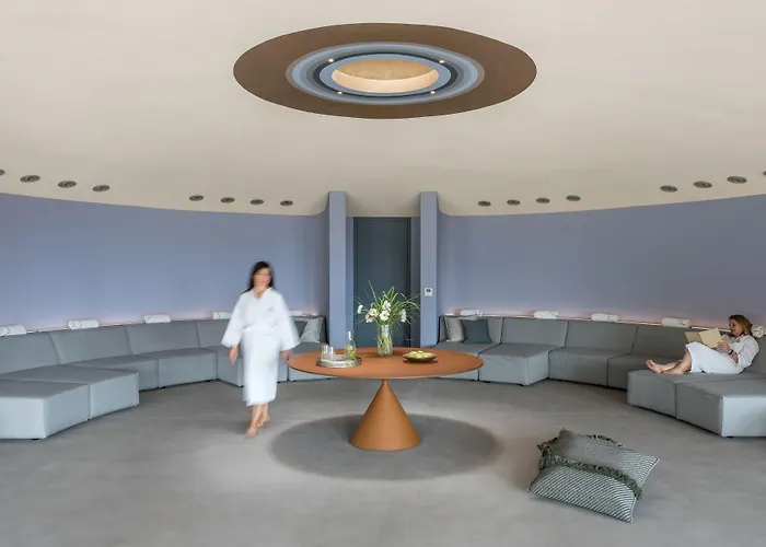 Euphoria Retreat - A Holistic Wellbeing Destination Hotel 5*