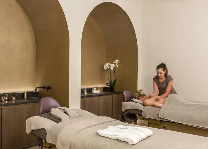 Euphoria Retreat - A Holistic Wellbeing Destination מישטראש