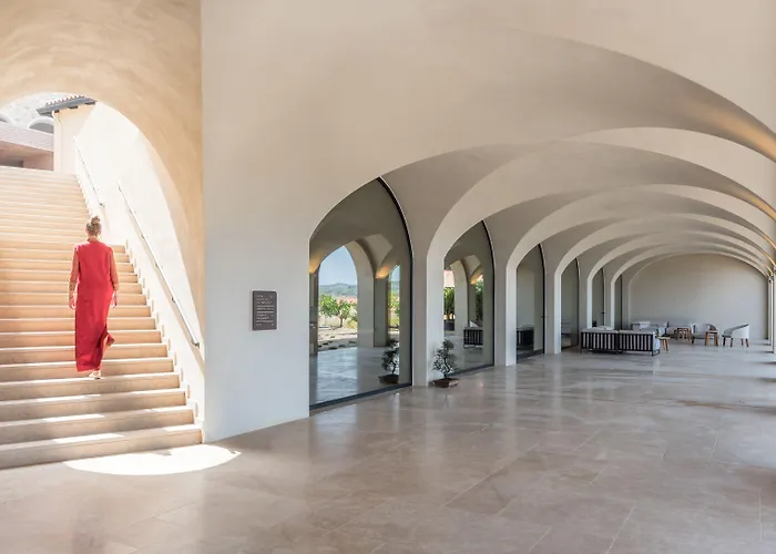 Euphoria Retreat - A Holistic Wellbeing Destination Hotel 5*