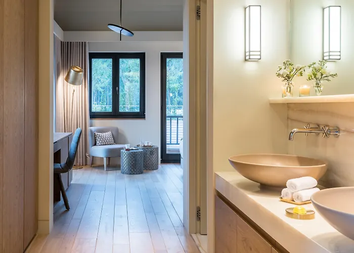 Hotel Euphoria Retreat - A Holistic Wellbeing Destination 5*